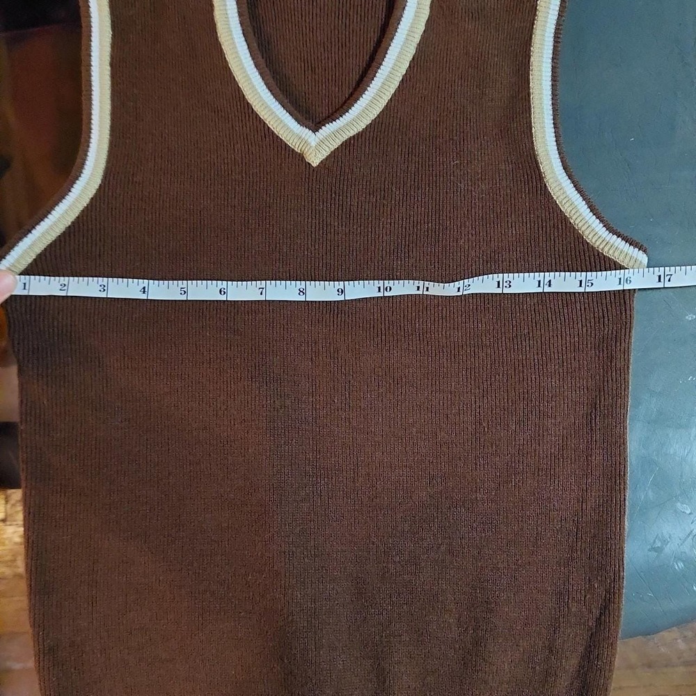 Vintage 1970s Brown V-Neck Sweater Vest Tan White Trim Retro Preppy Small - Picture 4 of 7
